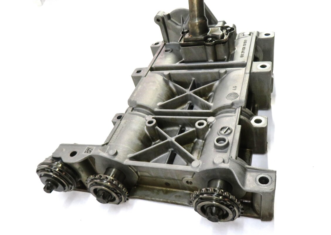 Thumbnail 3: 2012 MERCEDES C250 (W204) 1.8L M271 TURBO ENGINE OIL PUMP BALANCE SHAFT ASSEMBLY