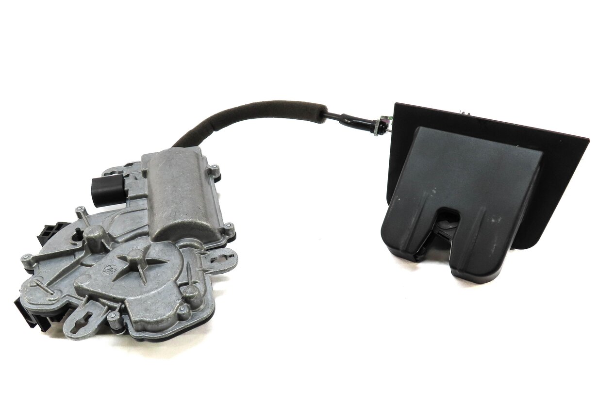 Thumbnail 2: 2020 AUDI Q5 (FY 80A) REAR TRUNK LOCK LATCH w/ ACTUATOR MOTOR