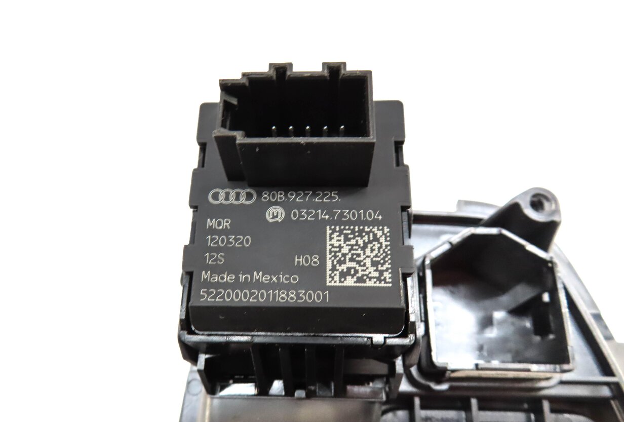 Thumbnail 7: 2020 AUDI Q5 (FY 80A) TRANSMISSION GEAR SHIFTER INDICATOR TRIM w/ BRAKE SWITCH
