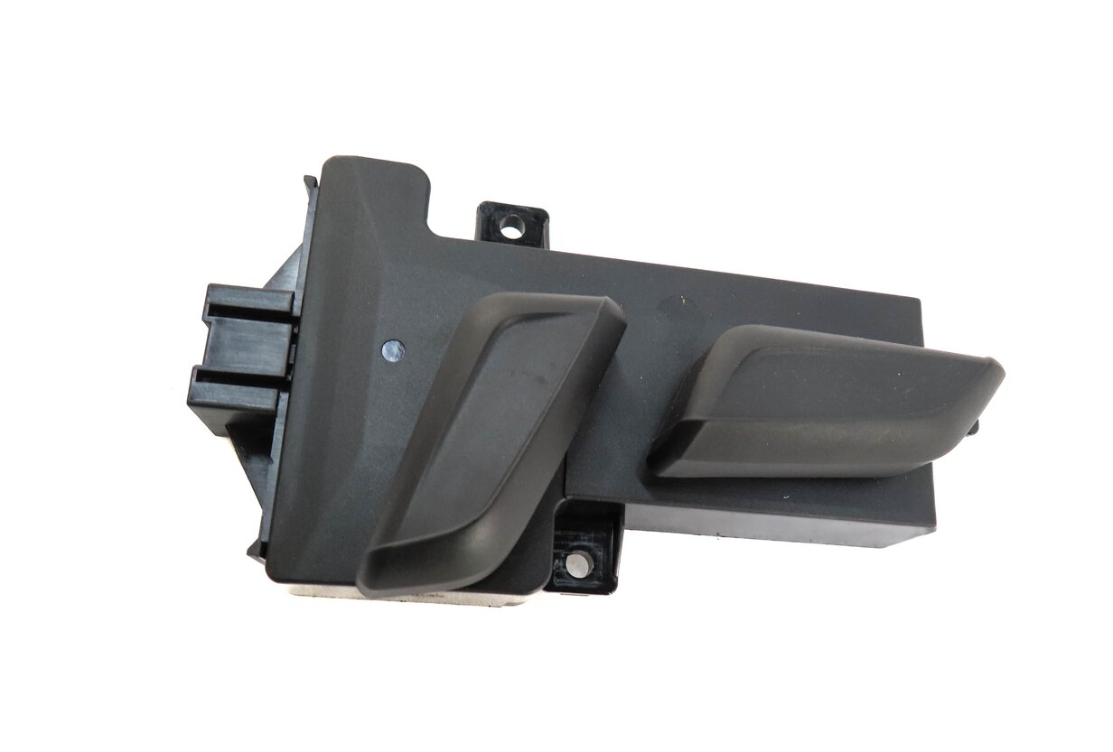 Thumbnail 5: 2020 AUDI Q5 (FY 80A) FRONT LEFT DRIVER SEAT ADJUSTMENT ADJUST SWITCH BUTTON