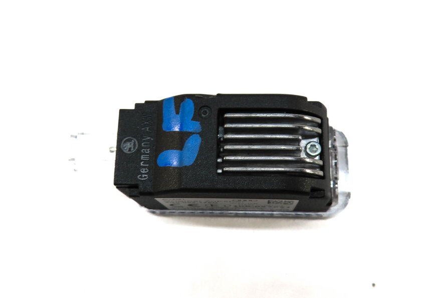 Thumbnail 4: 2020 AUDI Q5 (FY 80A) LEFT FRONT DRIVER DOOR COURTESY LIGHT LAMP LOGO PROJECTOR