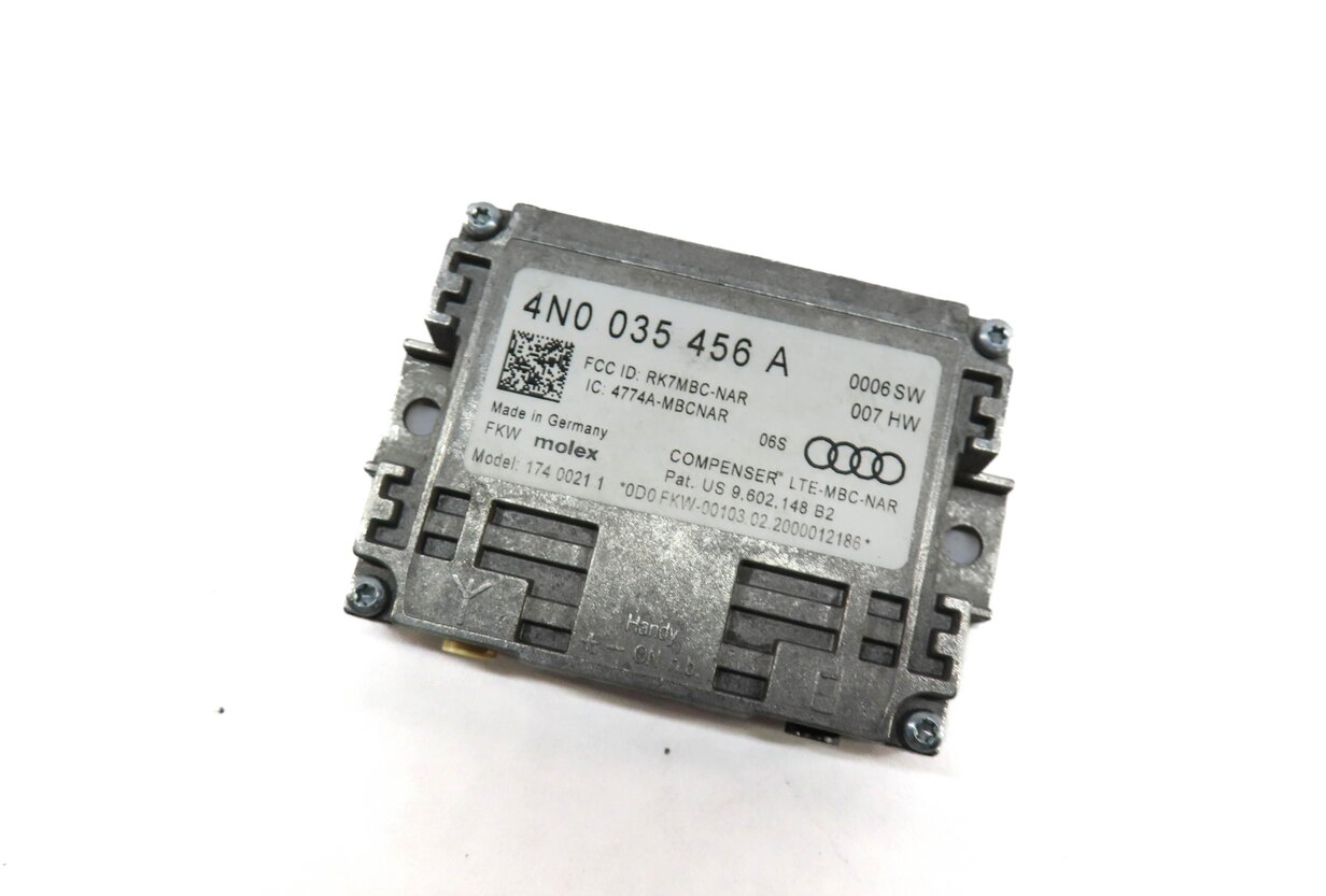 Thumbnail 1: 2020 AUDI Q5 (FY 80A) RADIO STEREO ANTENNA AMPLIFIER BOOSTER MODULE