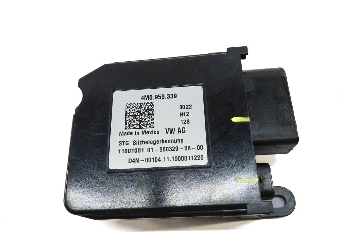 Thumbnail 2: 2020 AUDI Q5 (FY 80A) RIGHT FRONT PASSENGER SEAT OCCUPANCY WEIGHT SENSOR MODULE