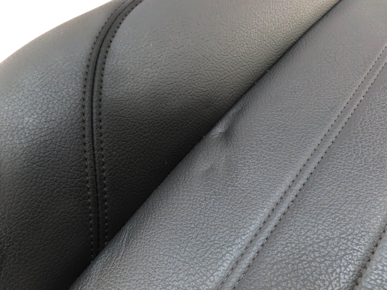 Thumbnail 7: 2020 AUDI Q5 (FY 80A) FRONT LEFT DRIVER UPPER TOP HEATED SEAT CUSHION (BLACK)