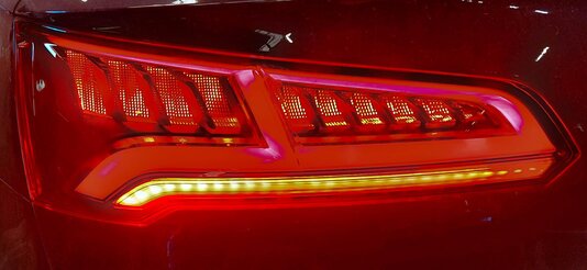 Thumbnail 2: 2018-2020 AUDI Q5 SQ5 (FY 80A) REAR LEFT DRIVER TAUNK TAILLIGHT BRAKE LIGHT LAMP