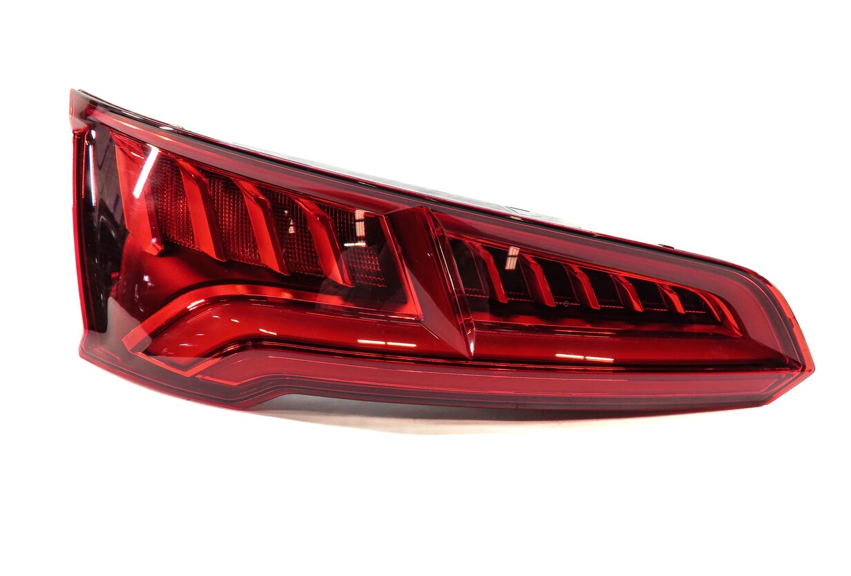 Thumbnail 3: 2018-2020 AUDI Q5 SQ5 (FY 80A) REAR LEFT DRIVER TAUNK TAILLIGHT BRAKE LIGHT LAMP