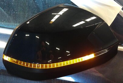 Thumbnail 2: 2018-2023 AUDI Q5 (FY 80A) RIGHT P-FOLD AUTODIM BLIND SPOT DOOR MIRROR (BLUE)