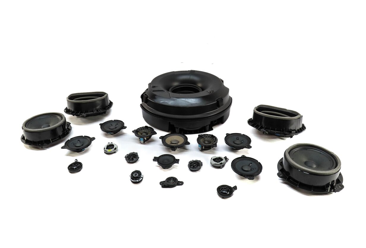 Thumbnail 1: 2020 AUDI Q5 (FY 80A) RADIO STEREO AUDIO SUB SUBWOOFER TWEETER SPEAKER SET