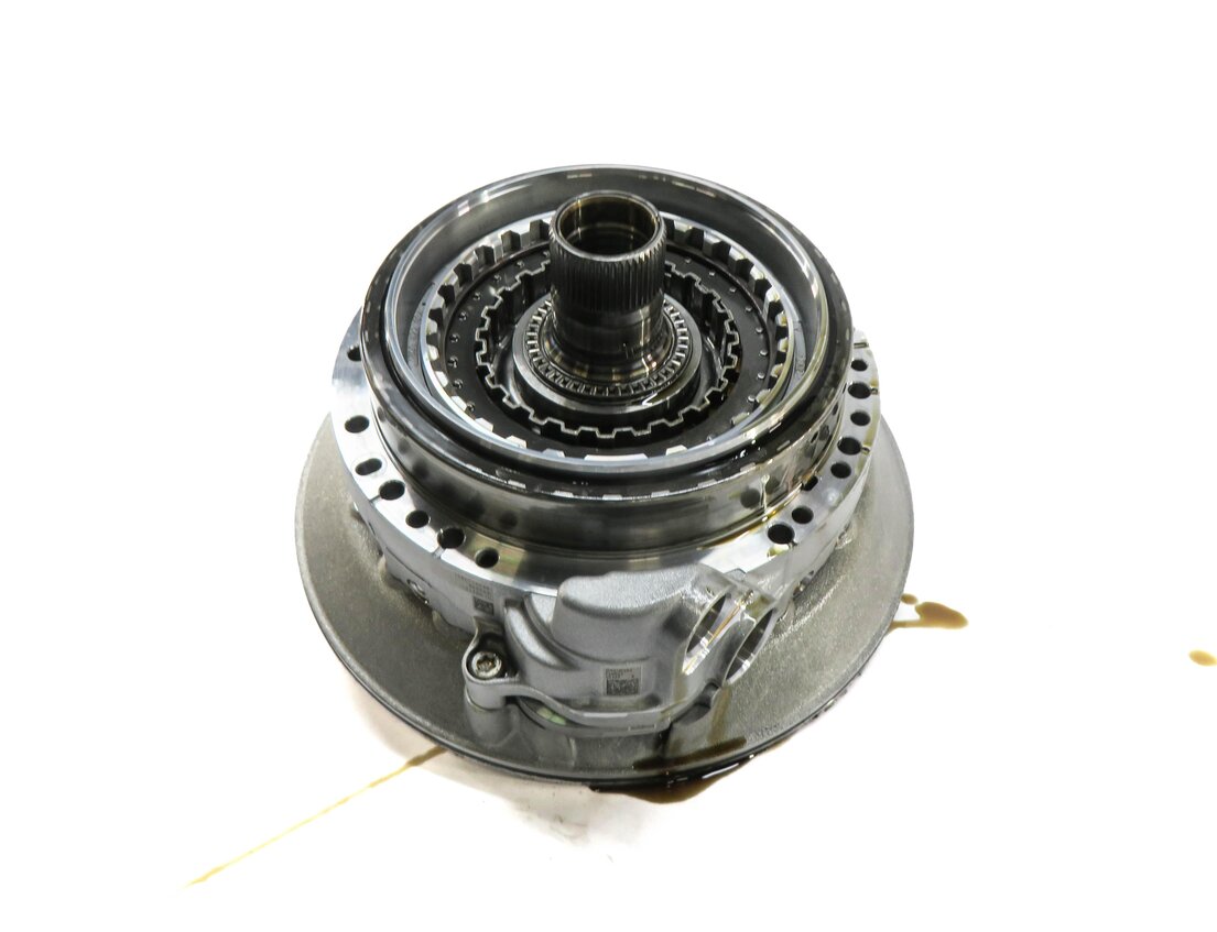 Thumbnail 2: 2014-2018 BMW 328i (F30) 2.0L N47T DIESEL - 8HP-45 A/T TRANSMISSION OIL PUMP