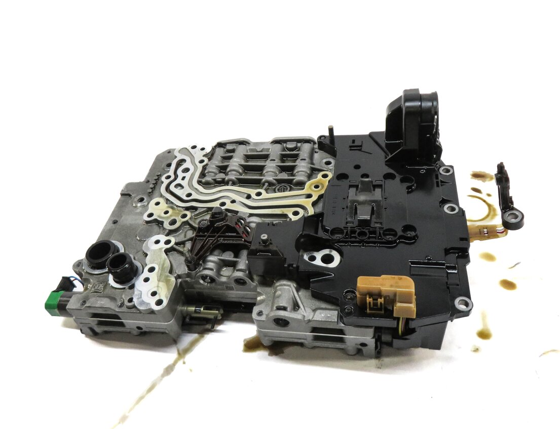 Thumbnail 3: 2014-2018 BMW 328i (F30) 2.0L N47T DIESEL - 8HP-45 TRANSMISSION VALVE BODY
