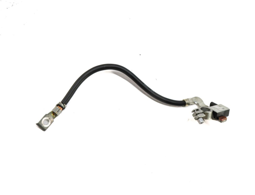 Thumbnail 2: 2014 BMW 328i (F30) NEGATIVE BATTERY CABLE TERMINAL IBS
