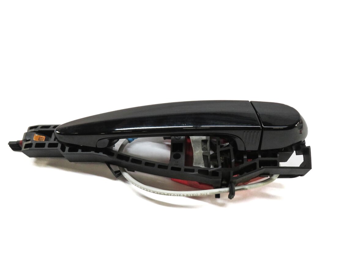 Thumbnail 3: 12-19 BMW 328i 330i 335i 340i (F30) RIGHT FRONT COMFORT DOOR HANDLE (BLACK 668)
