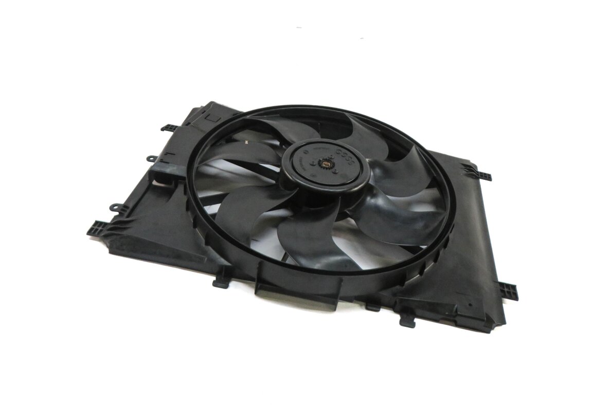 08-17 MERCEDES B C E CLA CLS GLK SLK (C207 W204 X204 W212) RADIATOR COOLING FAN