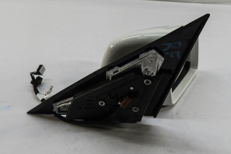 Thumbnail 4: 12-14 MERCEDES C-CLASS (W204) RIGHT HEATED AUTODIM MEMORY DOOR MIRROR (WHITE)