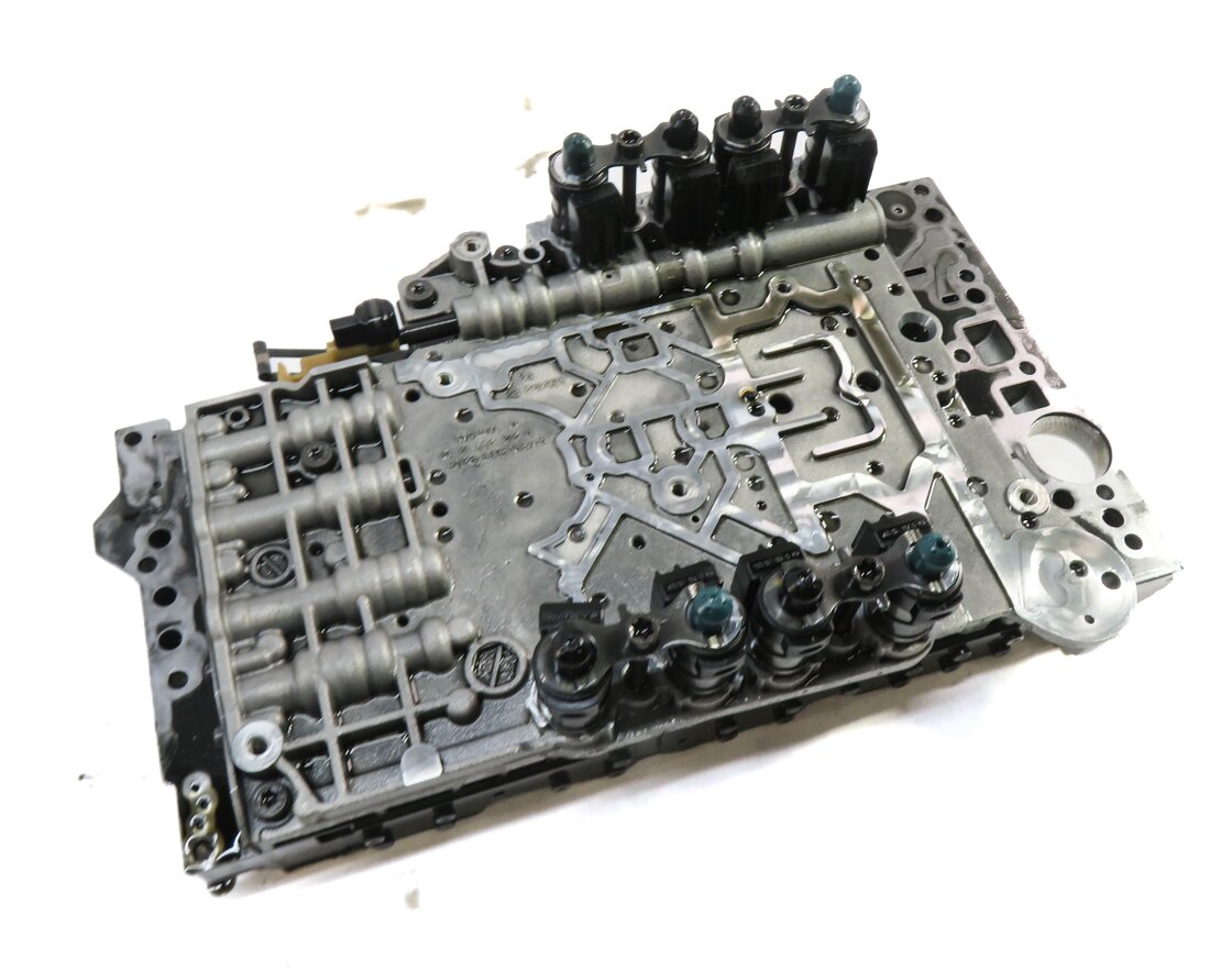 Thumbnail 2: 12-15 MERCEDES C250 C350 SLK250 SLK350 (R172 W204) TRANSMISSION VALVE BODY BLOCK