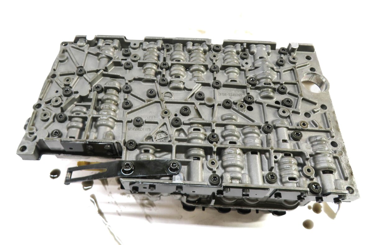 Thumbnail 6: 12-15 MERCEDES C250 C350 SLK250 SLK350 (R172 W204) TRANSMISSION VALVE BODY BLOCK
