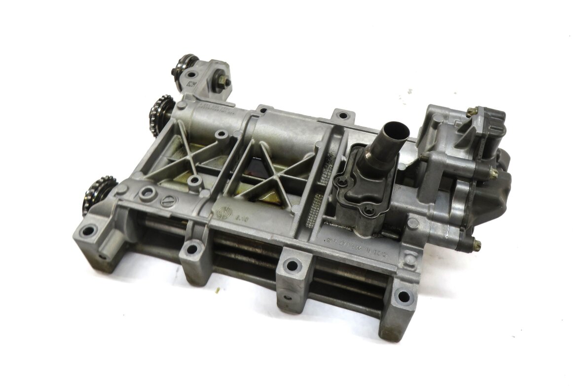 2013 MERCEDES C250 (W204) 1.8L M271 TURBO ENGINE OIL PUMP