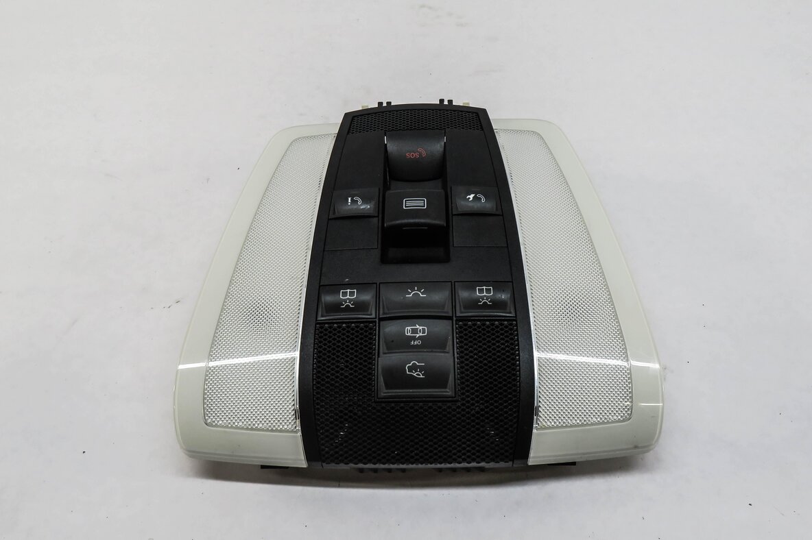 Thumbnail 4: 2013 MERCEDES C250 (W204) FRONT DOMELIGHT MAP READING DOME LIGHT LAMP (BLACK)