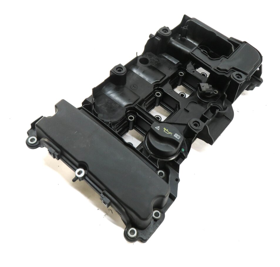 2012-2015 MERCEDES C250 SLK250 (R172 W204) 1.8L M271 TURBO ENGINE VALVE COVER