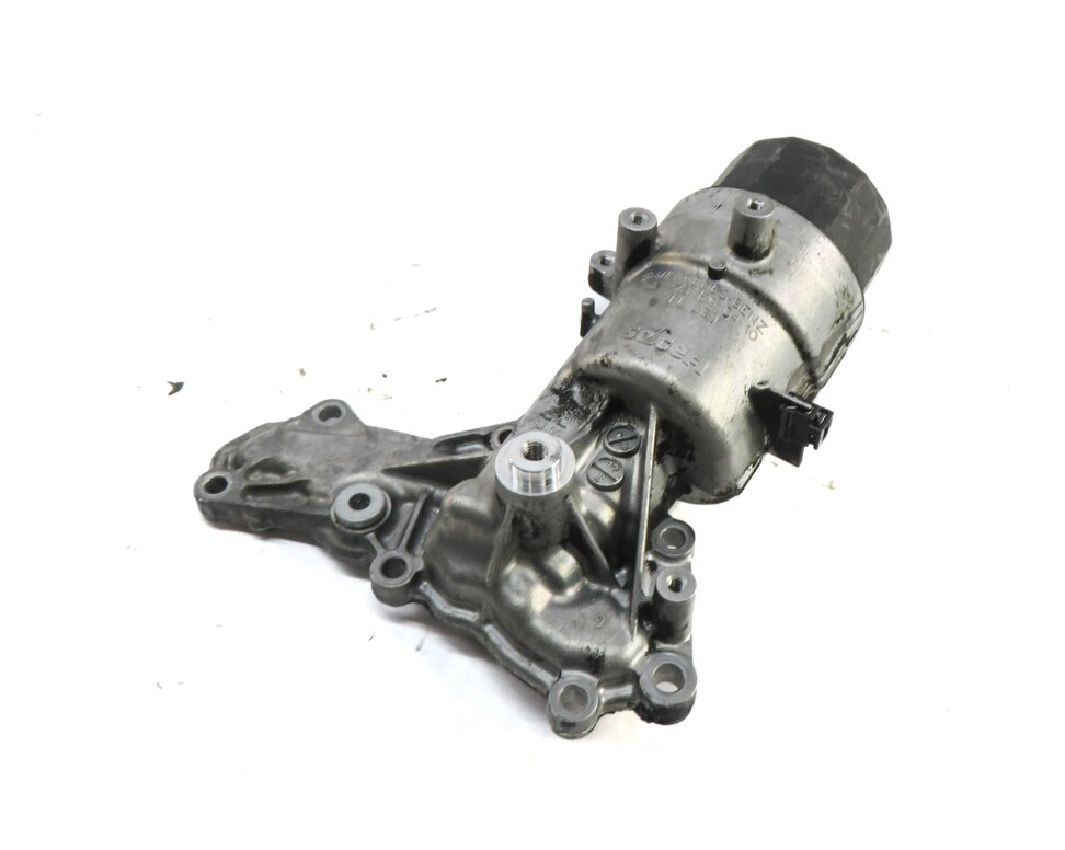 Thumbnail 1: 2013 MERCEDES GL450 (X166) 4.6L M278 ENGINE OIL FILTER HOUSING