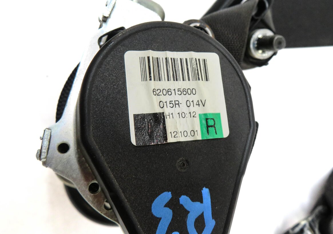 Thumbnail 4: 2013 MERCEDES GL450 (X166) REAR RIGHT 3rd ROW SEAT SEATBELT RETRACTOR (BLACK)