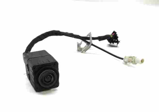 Thumbnail 1: 13-16 MERCEDES GL GLK ML SL (W166 W231 X166 X204) REARVIEW BACKUP REVERSE CAMERA