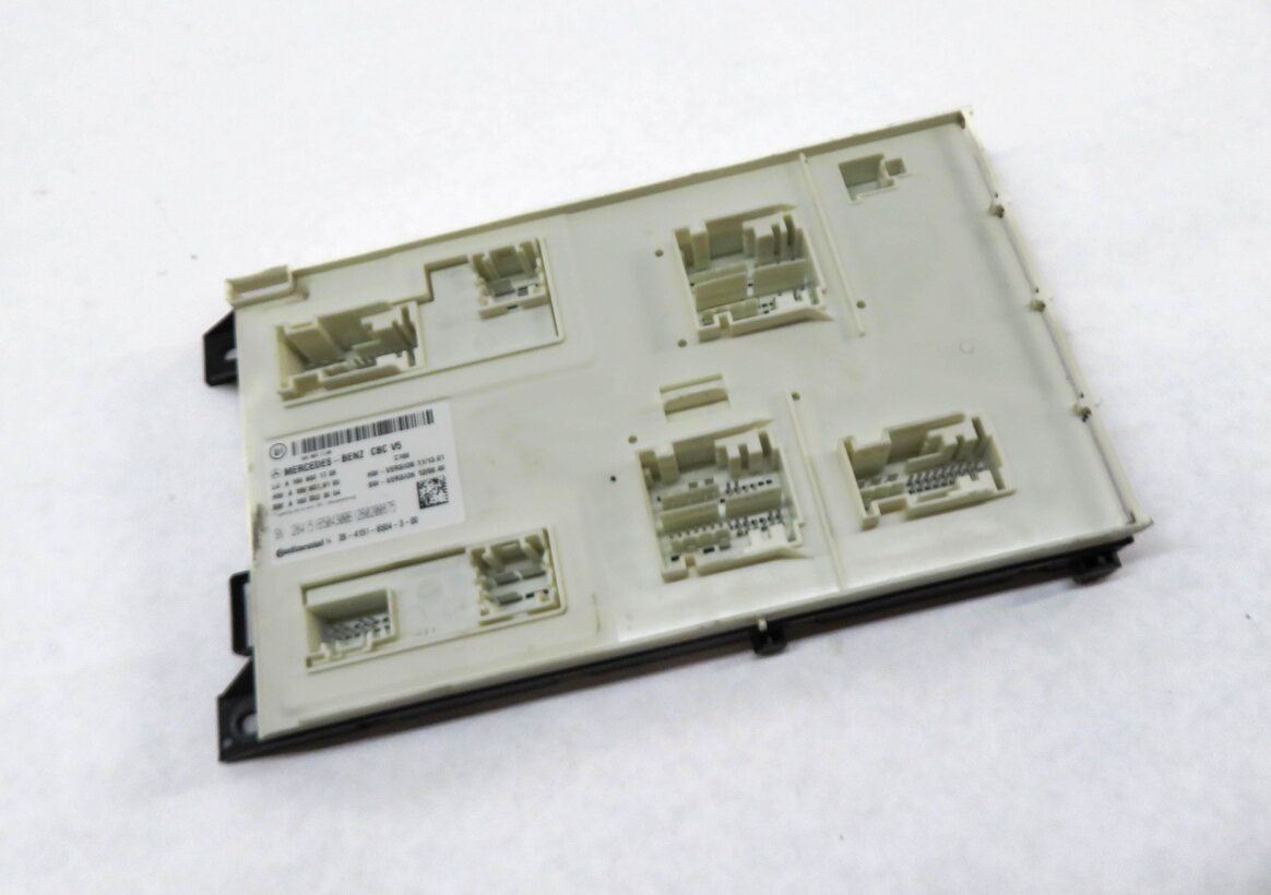 Thumbnail 1: 13 MERCEDES GL350 GL450 GL550 ML350 (W166 X166) FRONT SIGNAL ACQUISITION MODULE