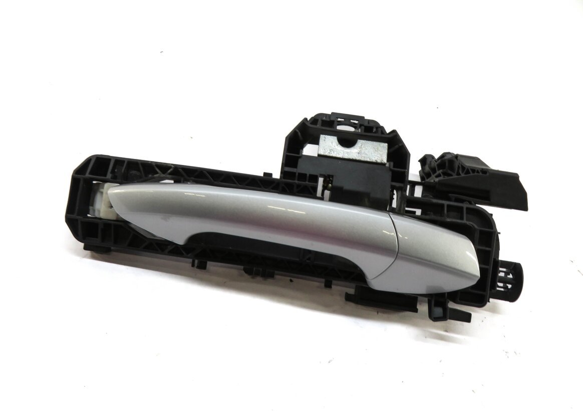 08-17 MERCEDES C E GL ML (W204 W212 W166 X166) RIGHT FRONT DOOR HANDLE (SILVER)