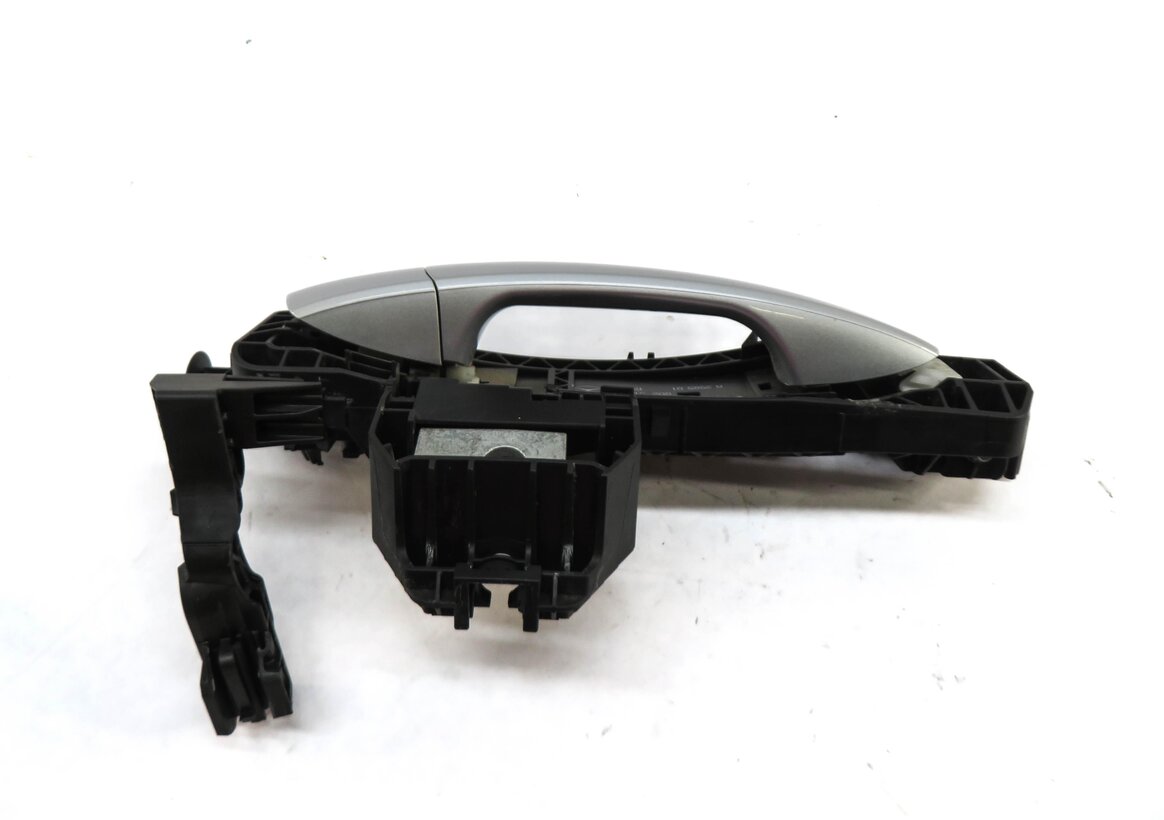 Thumbnail 3: 08-17 MERCEDES C E GL ML (W204 W212 W166 X166) RIGHT FRONT DOOR HANDLE (SILVER)
