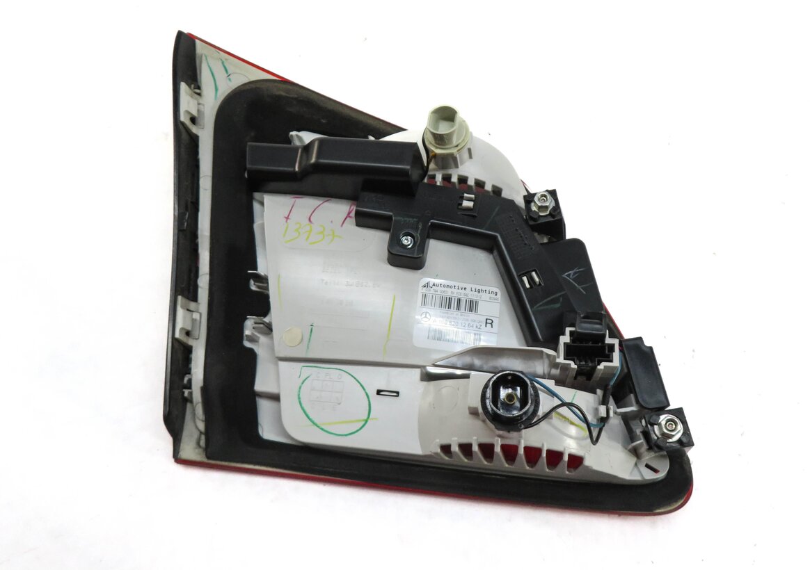 Thumbnail 4: 13-16 MERCEDES GL350 GL450 GL550 (X166) RIGHT REAR INNER TAILLIGHT LIGHT LAMP