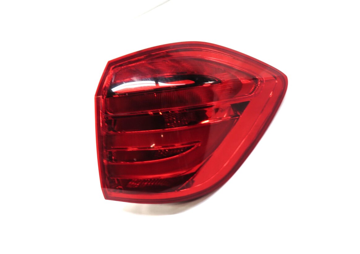 13-16 MERCEDES GL350 GL450 GL550 (X166) RIGHT REAR TAILLIGHT BRAKE LIGHT LAMP