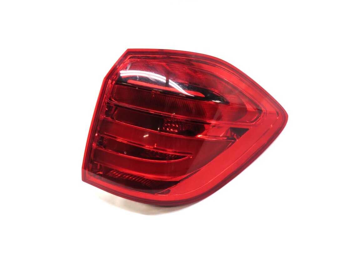 Thumbnail 3: 13-16 MERCEDES GL350 GL450 GL550 (X166) RIGHT REAR TAILLIGHT BRAKE LIGHT LAMP