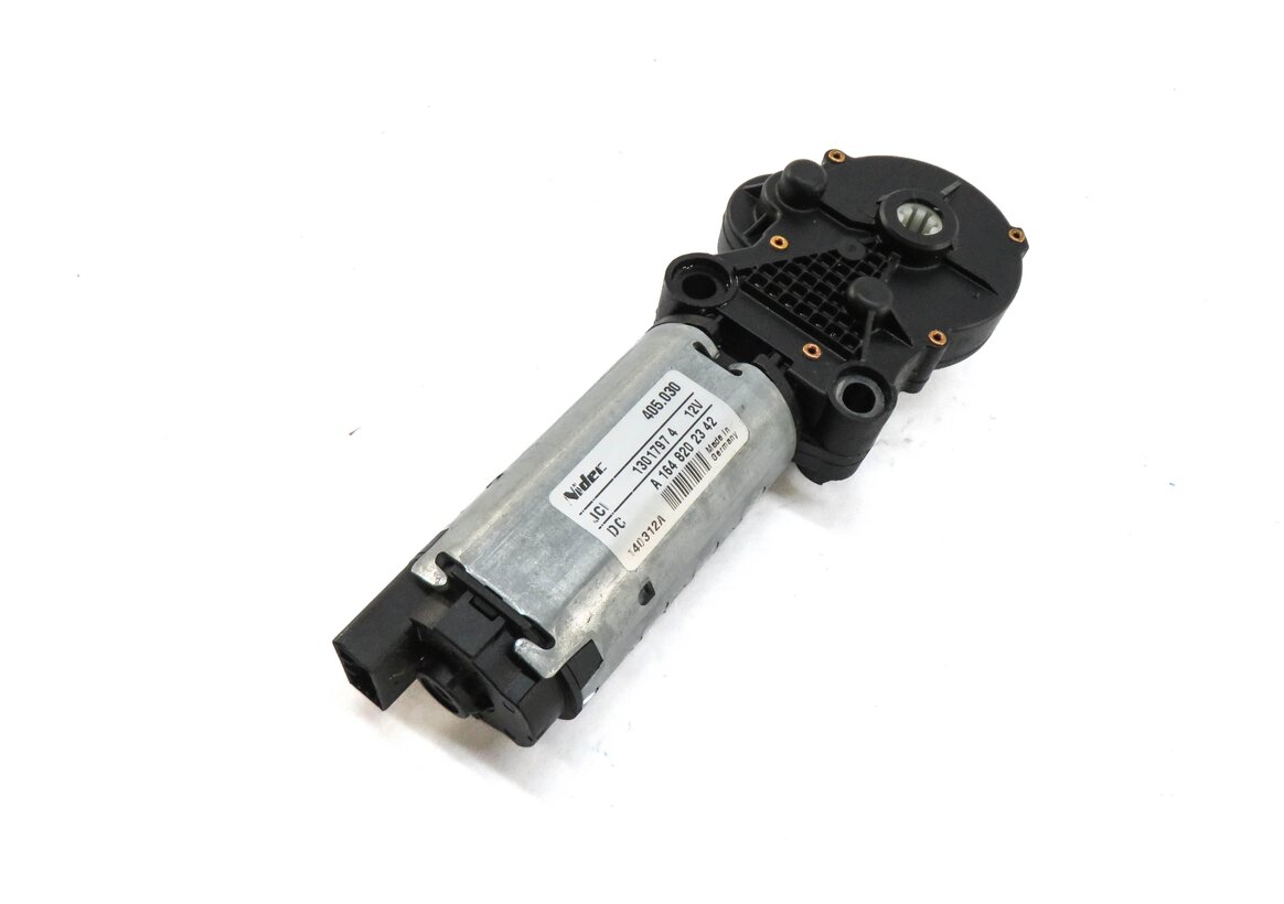 Thumbnail 1: 2013 MERCEDES GL450 (X166) LEFT REAR 3rd THIRD ROW SEAT ADJUSTMENT MOTOR