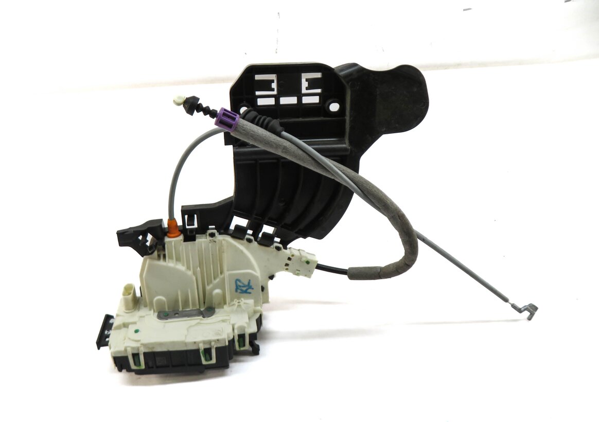 Thumbnail 2: 11-19 MERCEDES B CLA CLS E GL GLA ML (W166 W212 X166 X204) RIGHT REAR DOOR LATCH