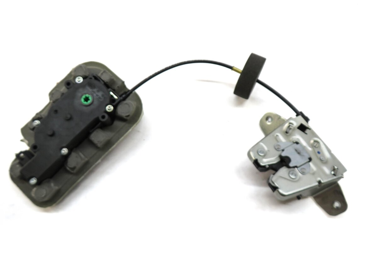 Thumbnail 3: 10-19 MERCEDES GL GLE GLK GLS ML (W166 X156 X166 X204) REAR TRUNK LATCH w/ MOTOR