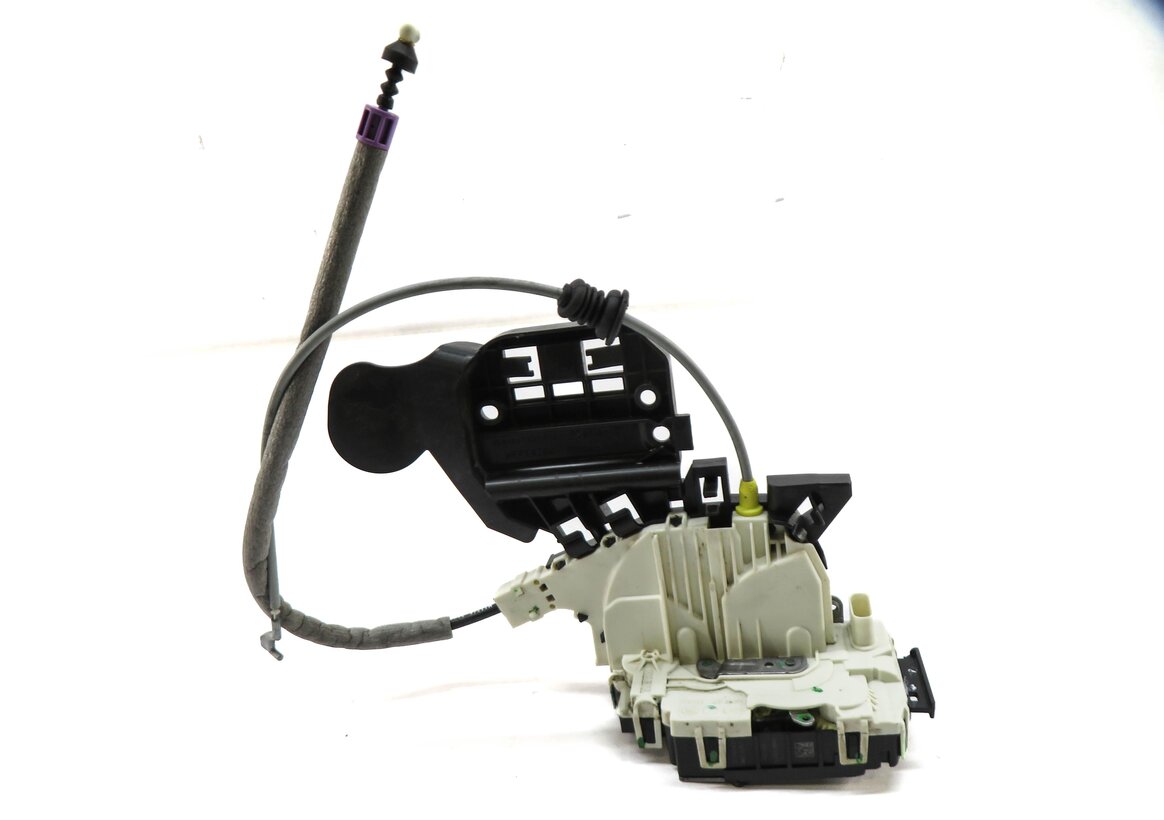 Thumbnail 2: 12-14 MERCEDES B GL GLC GLA ML (W166 W242 X166) LEFT FRONT DRIVER DOOR LATCH
