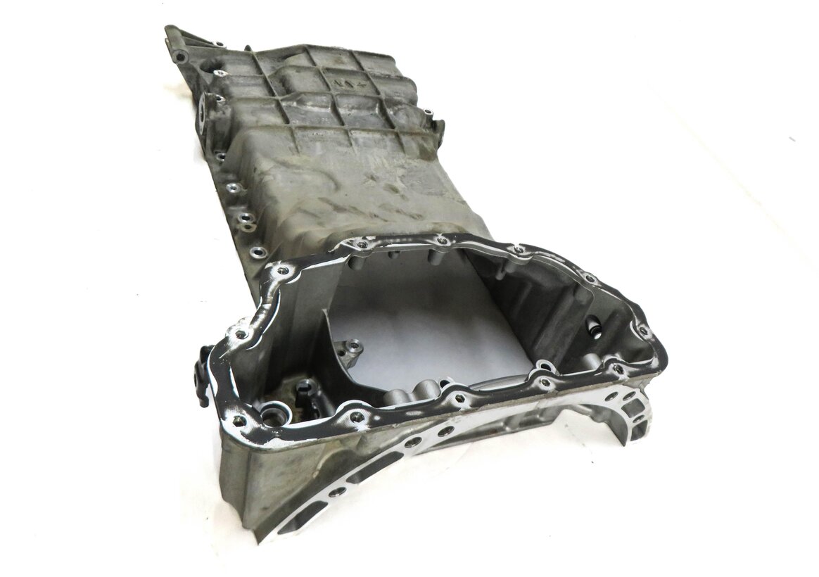 Thumbnail 3: 2012-2020 MERCEDES E550 GL450 GL550 ML550 SL550 CLS550 - 4.6L V8 UPPER OIL PAN