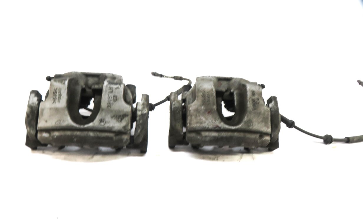 Thumbnail 2: 2013-2019 MERCEDES GL GLE GLS ML CLASS (W166 X166) FRONT BRAKE CALIPER SET