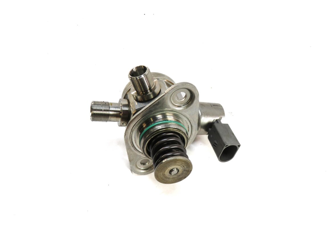 Thumbnail 6: 11-20 MERCEDES CL E G GL ML SL S SL CLS W212 W222 LEFT HIGH PRESSURE FUEL PUMP