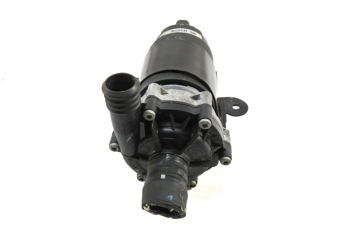 Thumbnail 2: 2013 MERCEDES GL450 (X166) 4.6L M278 ENGINE AUX AUXILIARY WATER PUMP