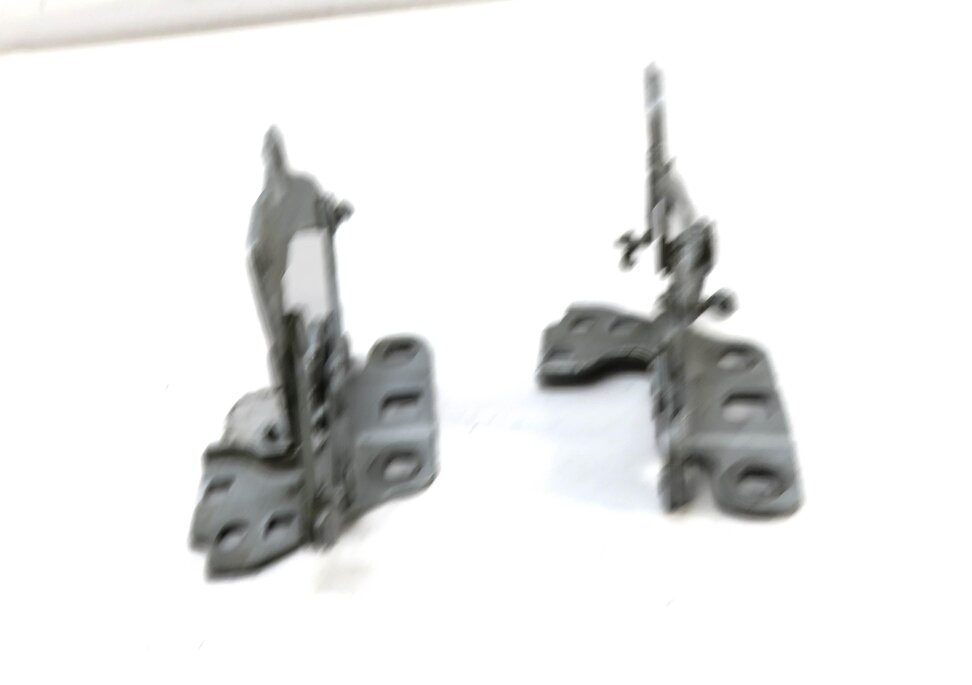 Thumbnail 2: 2012-2019 MERCEDES GL ML CLASS (W166 X166) FRONT HOOD HINGE SET (IRIDIUM SILVER)