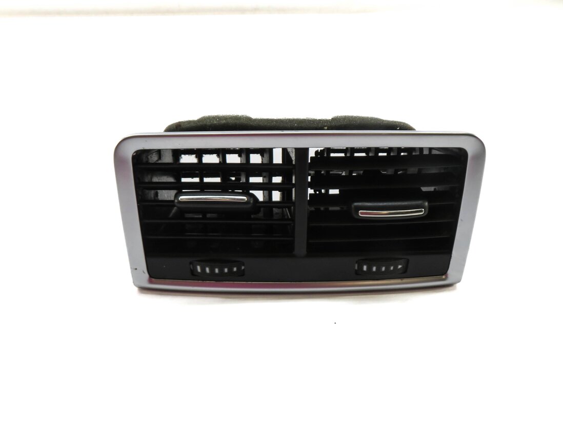 Thumbnail 2: 10 AUDI Q7 (4L) REAR CENTER CONSOLE A/C HEATER AIR VENT (BLACK w/ SILVER)