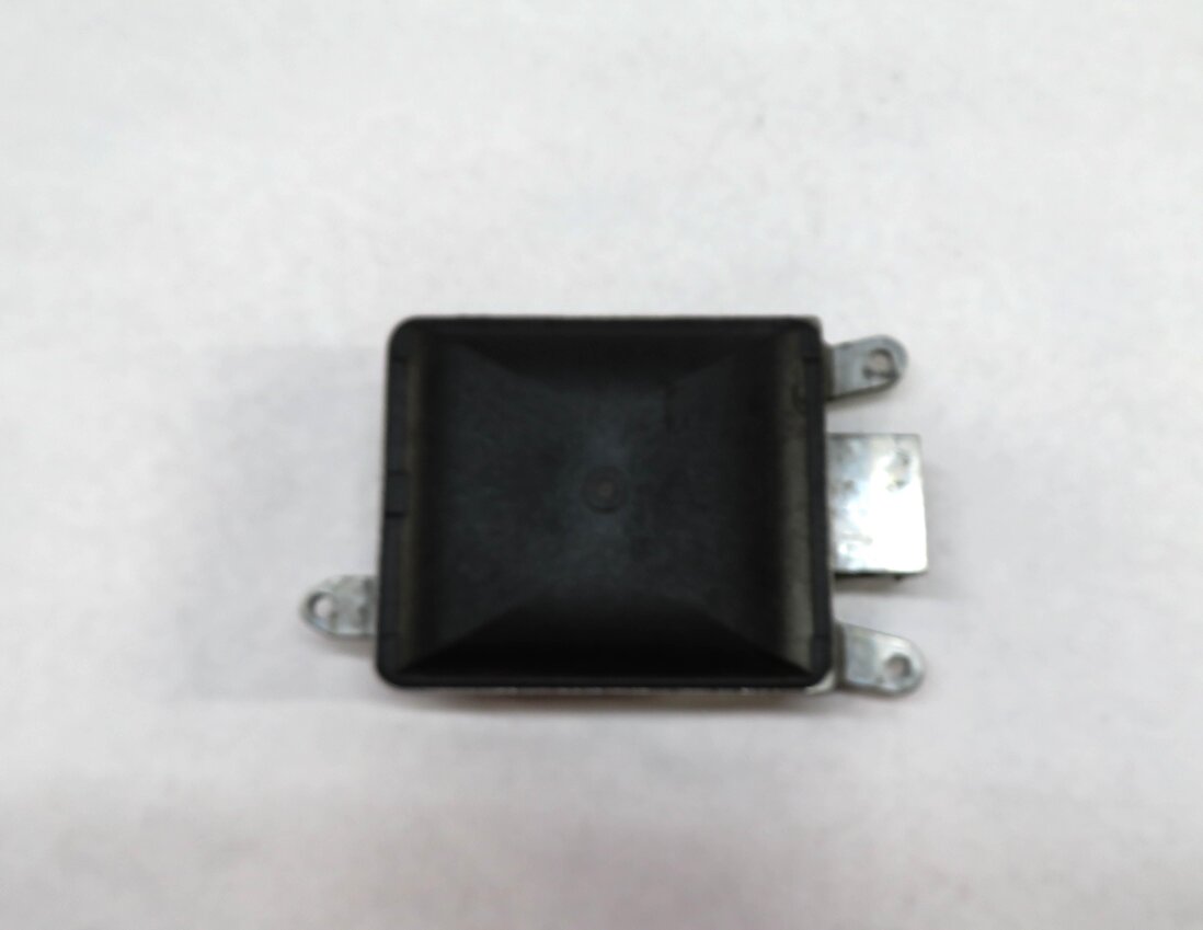 Thumbnail 2: 07-12 AUDI A8 S8 Q7 D3 4L LEFT REAR LANE DEPARTURE BLIND SPOT ALERT SLAVE MODULE