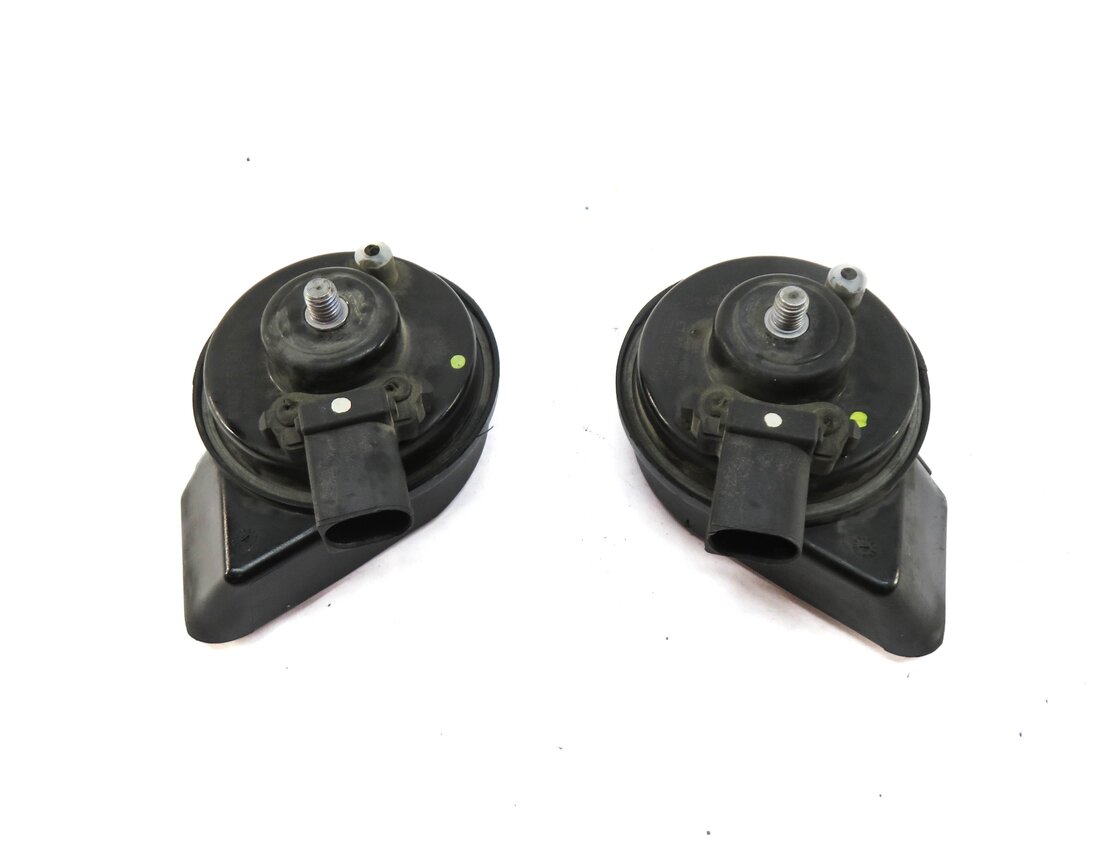 Thumbnail 3: 2007-2015 AUDI Q7 R8 (4L 4S) HIGH & LOW TONE HORN SET-2