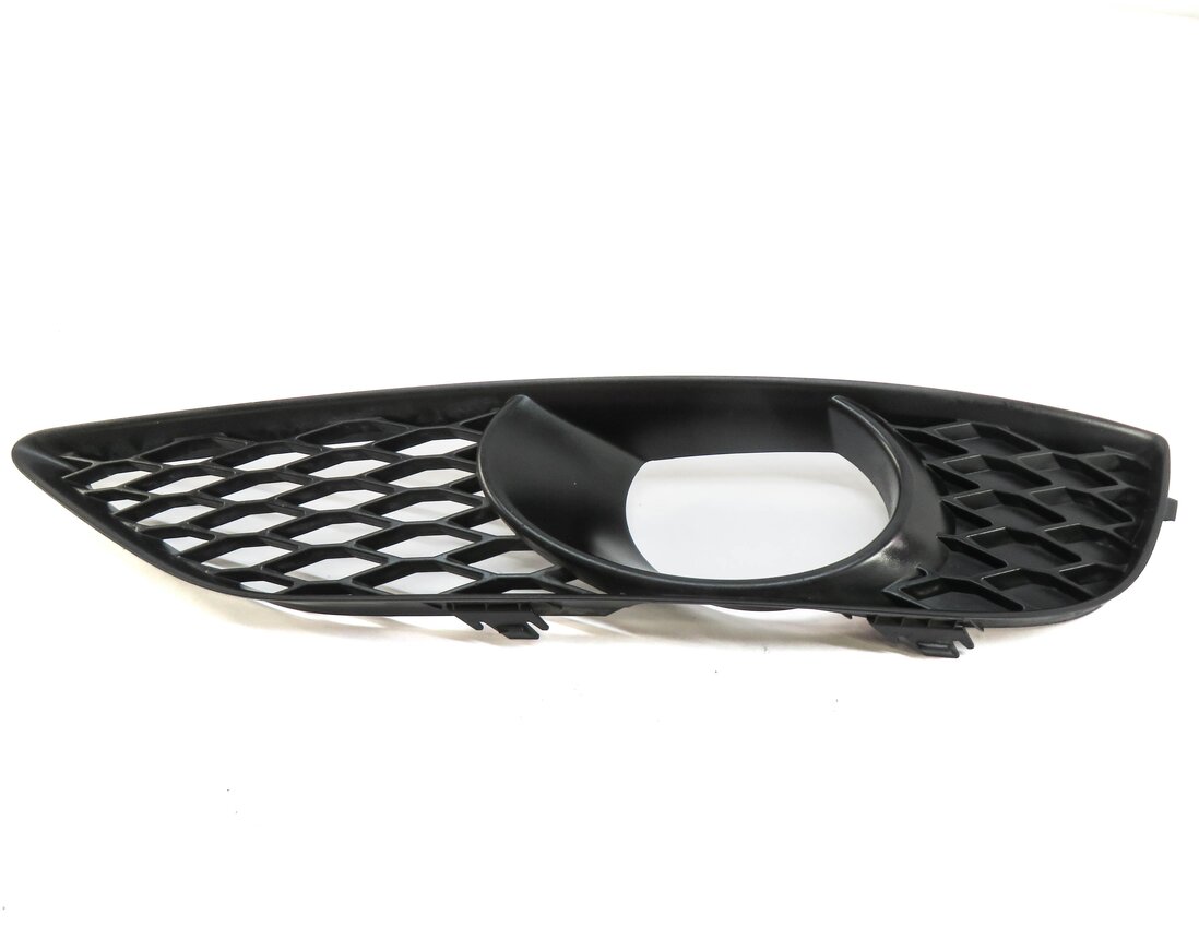 Thumbnail 2: 10 AUDI Q7 (4L) FRONT LEFT DRIVER SIDE LOWER FOG LIGHT GRILLE SURROUND TRIM