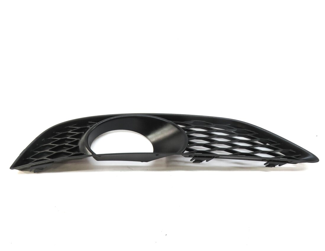 Thumbnail 3: 10 AUDI Q7 (4L) FRONT LEFT DRIVER SIDE LOWER FOG LIGHT GRILLE SURROUND TRIM