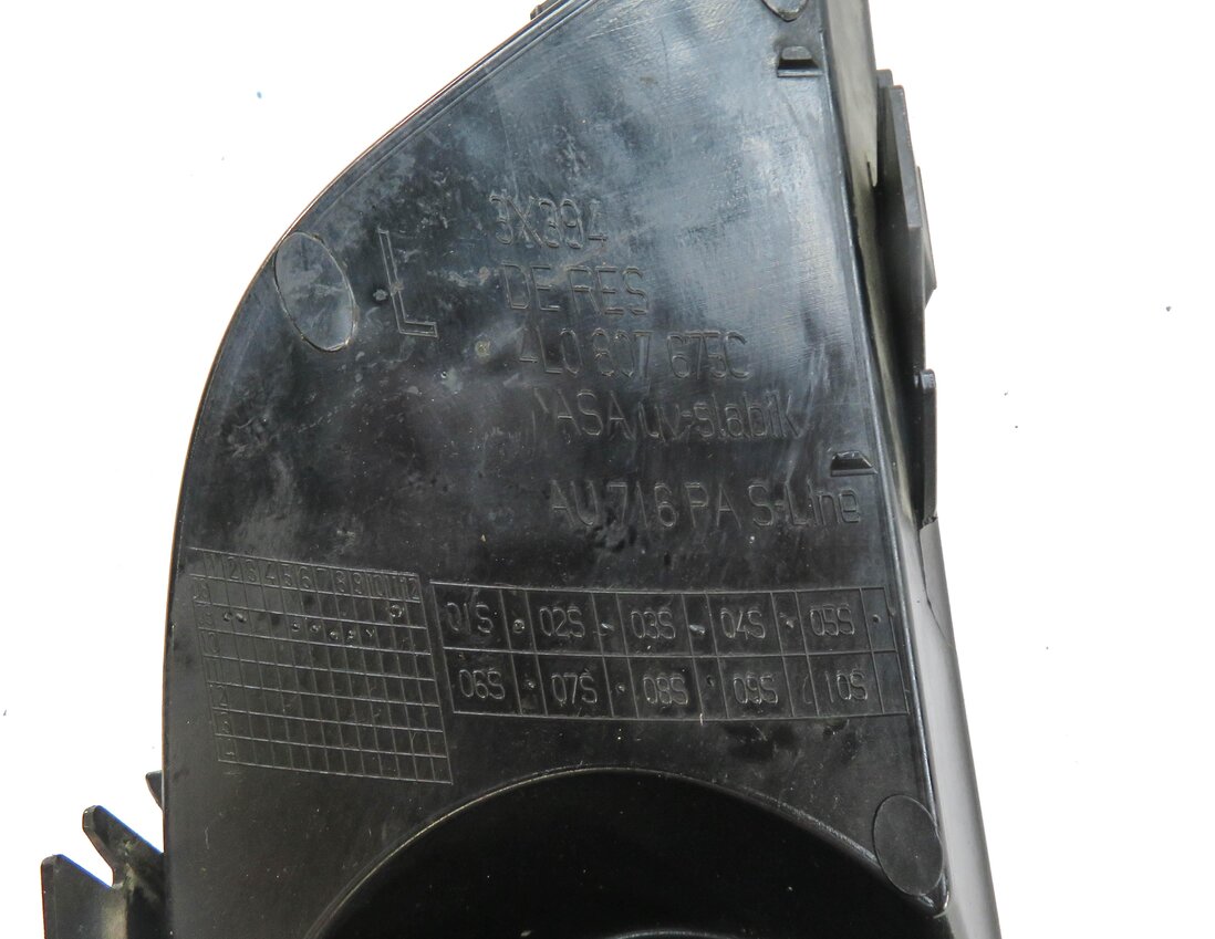 Thumbnail 6: 10 AUDI Q7 (4L) FRONT LEFT DRIVER SIDE LOWER FOG LIGHT GRILLE SURROUND TRIM