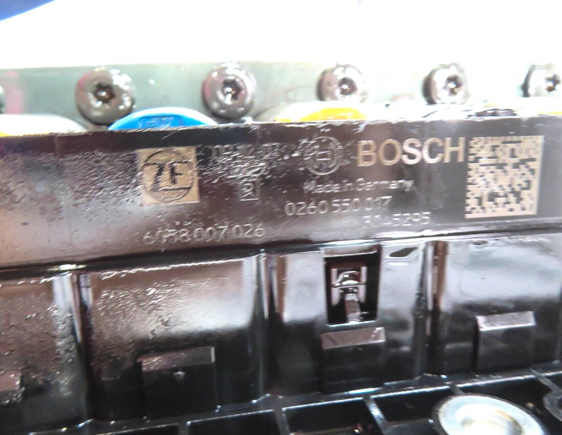 Thumbnail 7: 09-10 AUDI Q7 (4L) 3.6L (BHK VR6) 6 SPEED AUTOMATIC MCE TRANSMISSION VALVE BODY