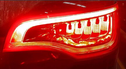 Thumbnail 2: 2010-2015 AUDI Q7 (4L) RIGHT PASSENGER REAR TAILLIGHT BRAKE LIGHT LAMP
