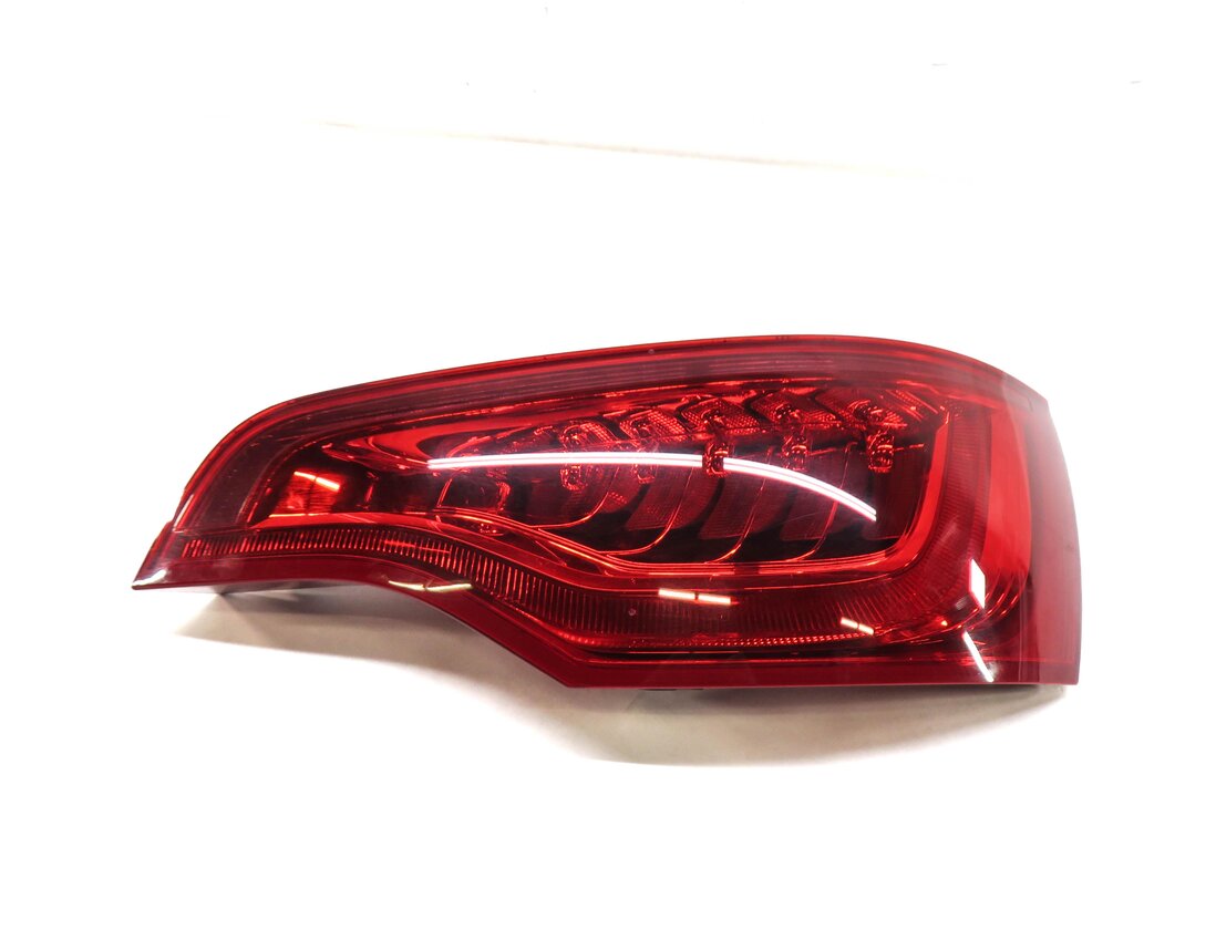 Thumbnail 3: 2010-2015 AUDI Q7 (4L) RIGHT PASSENGER REAR TAILLIGHT BRAKE LIGHT LAMP